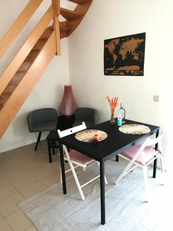 Studio With Terrace In 17Th Century House Apartment Brugge Ngoại thất bức ảnh